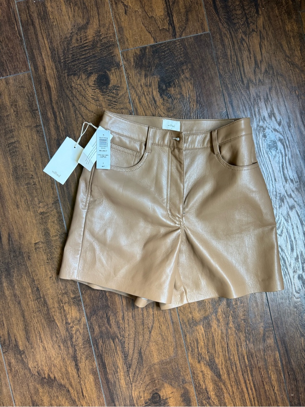 NWT ARITZIA Melina Faux Leather High-Waist Shorts in Camel